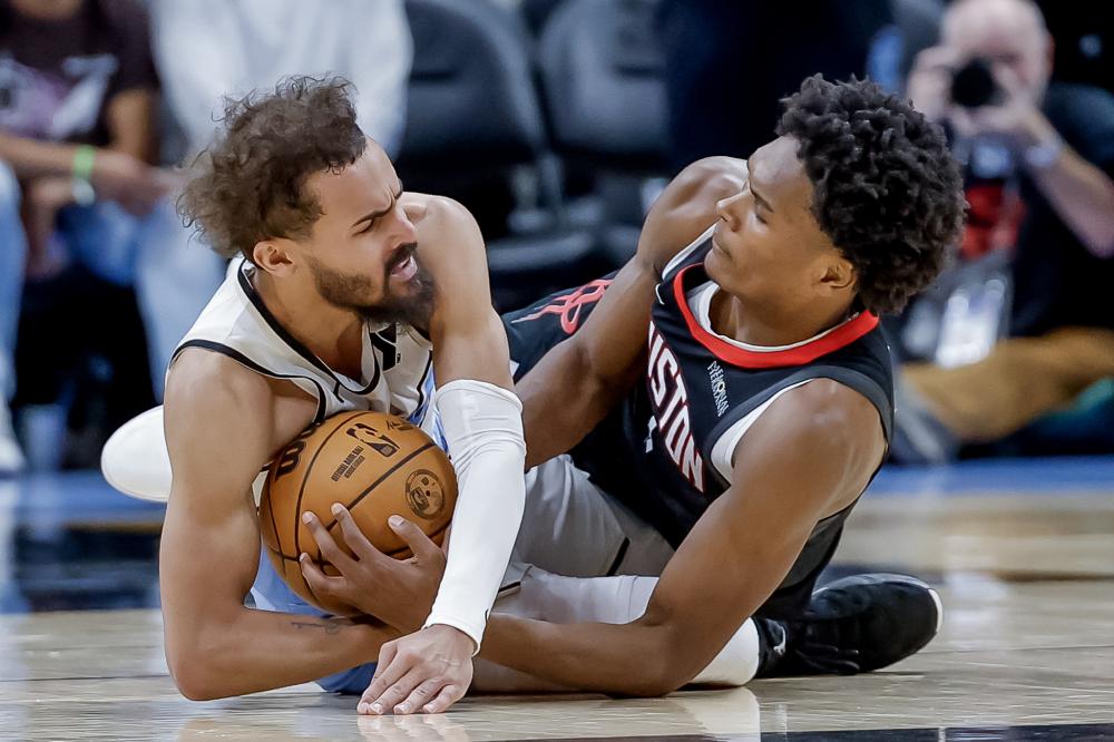 首场比赛 首场比赛