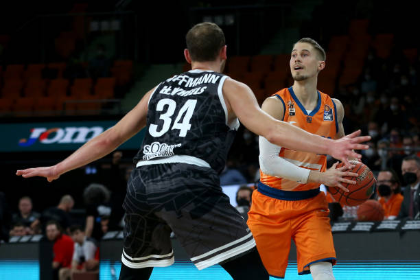 胜背后的秘 胜背后的秘