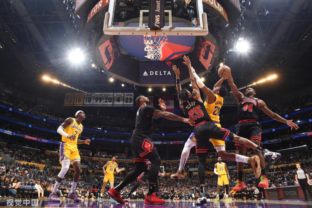 牌背后的战 牌背后的战